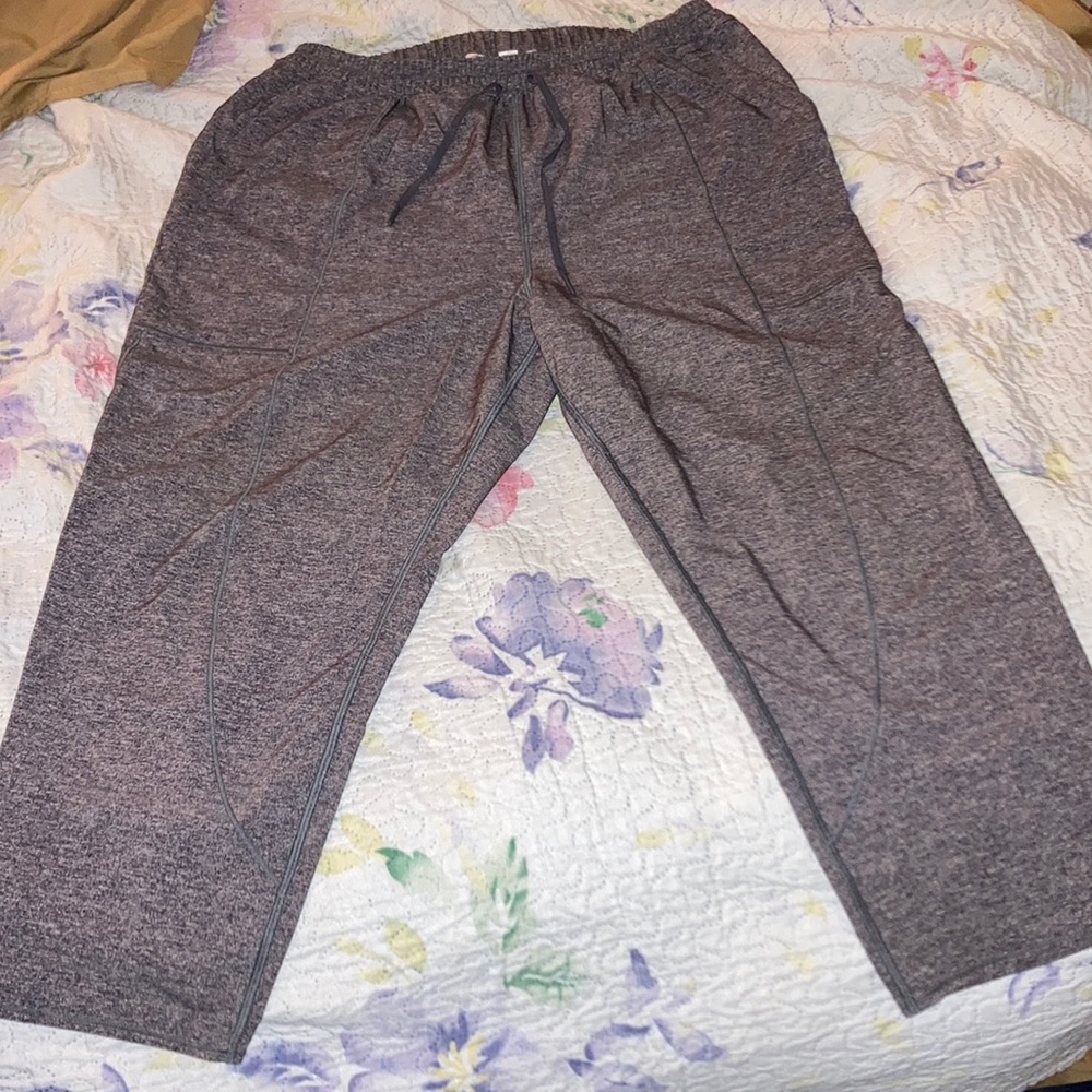 Lululemon Drawstring Cargo Capri Pant in Gray